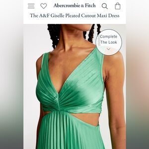 Abercrombie & Fitch
The A&F Giselle Pleated Tiered Maxi Dress 👗 💚